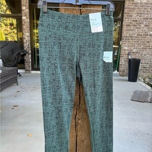 FLEX NWT High Rise Green Leggings